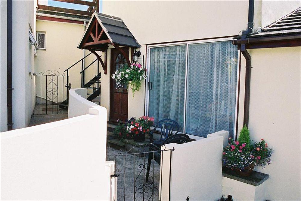 Crossways & Sea View Holiday Apartments Torquay Extérieur photo